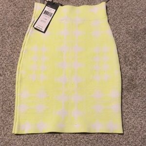 NWT BCBG MaxAzria Bandage Skirt